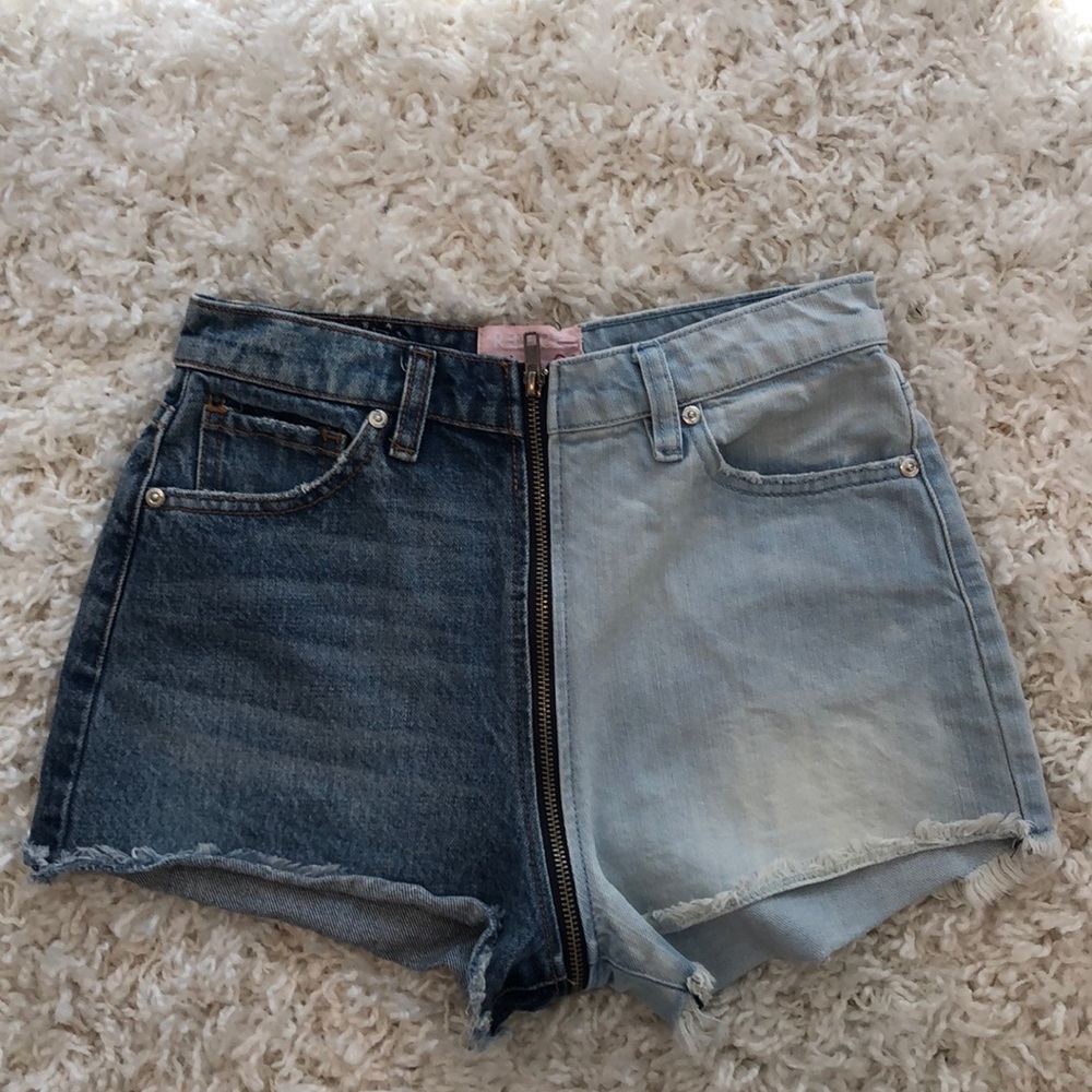 Revice Yin Yang Zipper Shorts